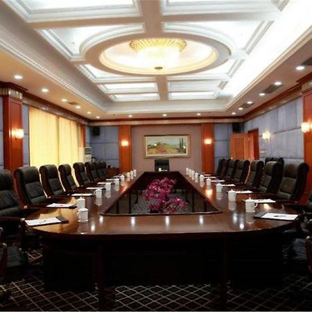 Country Garden Phoenix Hotel Jingmen Esterno foto
