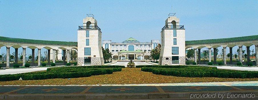 Country Garden Phoenix Hotel Jingmen Esterno foto