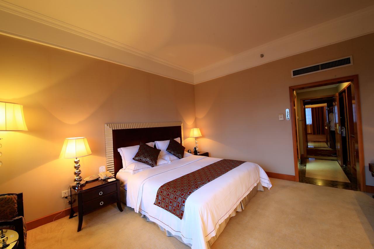 Country Garden Phoenix Hotel Jingmen Esterno foto