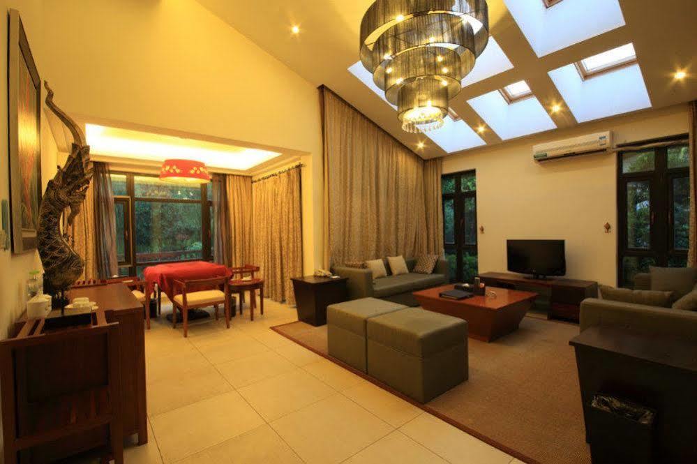 Country Garden Phoenix Hotel Jingmen Esterno foto